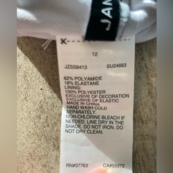 Cute Multi-Colored Jantzen One Piece Bathing Suit. Size 12, NWT - Picture 9 of 10